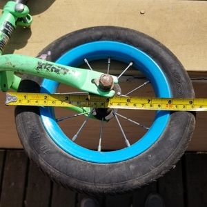 dino trax balance bike